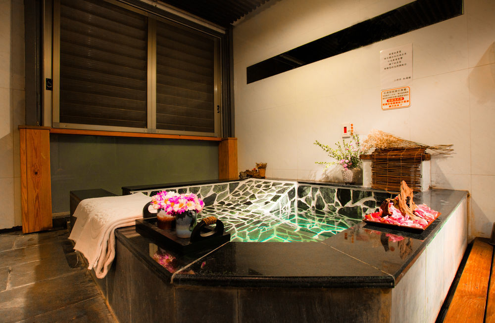Wulai Sunglyu Hot Spring Resort Eksteriør billede